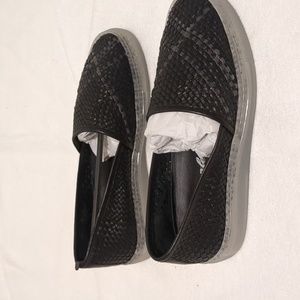 New With Box Free People Leather Woven Slip On Shoes Size 7.